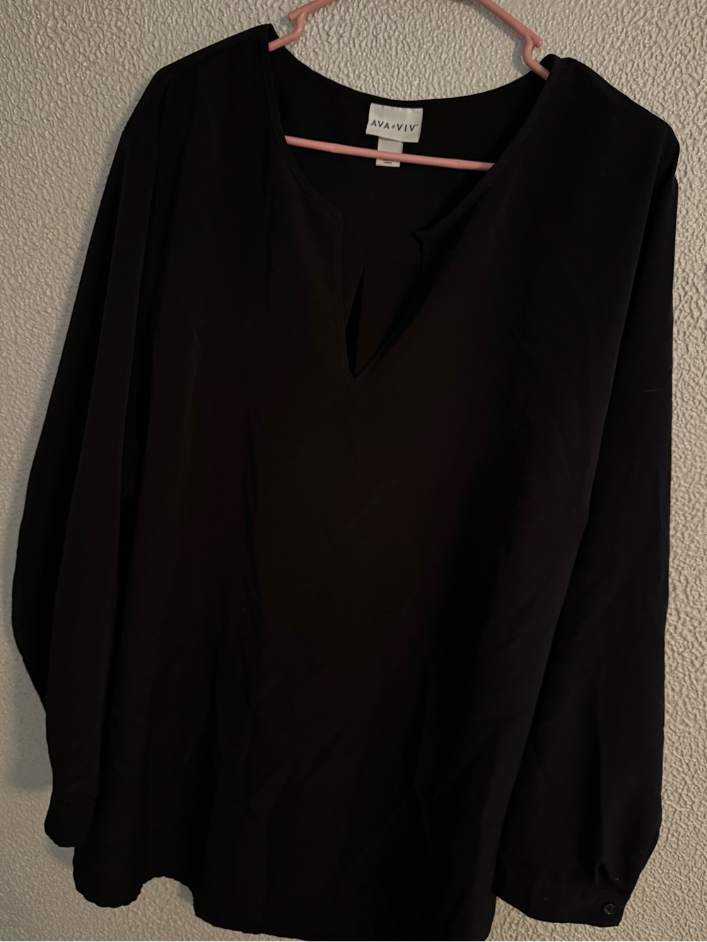 Ava & Viv Black V-Neck Long Sleeve Blouse